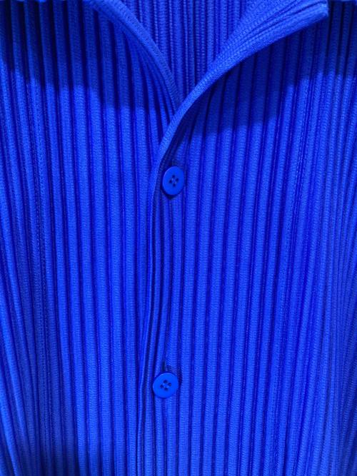 HOMME PLISSE ISSEY MIYAKE（オム プリッセ イッセイ ミヤケ）HOMME PLISSE ISSEY MIYAKE (オム プリッセ イッセイ ミヤケ) プリーツオープンカラーシャツ ブルー サイズ:2の古着・服飾アイテム