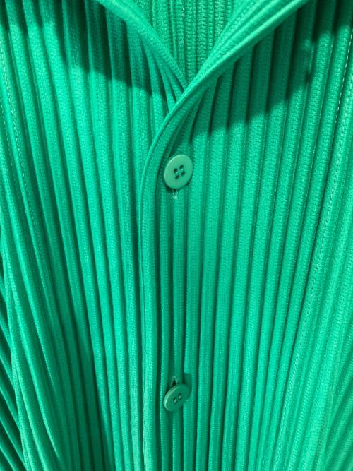 HOMME PLISSE ISSEY MIYAKE（オム プリッセ イッセイ ミヤケ）HOMME PLISSE ISSEY MIYAKE (オム プリッセ イッセイ ミヤケ) プリーツオープンカラーシャツ グリーン サイズ:2の古着・服飾アイテム