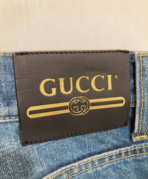 GUCCI（グッチ）GUCCI (グッチ) 20SS ロゴパッチウォッシュドフレアデニムパンツ　624242 XDA4I インディゴ サイズ:32の古着・服飾アイテム