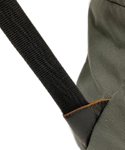 COMME des GARCONS HOMME PLUS（コムデギャルソンオムプリュス）COMME des GARCONS HOMME PLUS (コムデギャルソンオムプリュス) DAY PACK PZ-K 204 カーキの古着・服飾アイテム