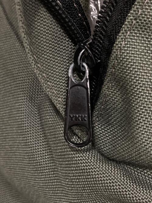 COMME des GARCONS HOMME PLUS（コムデギャルソンオムプリュス）COMME des GARCONS HOMME PLUS (コムデギャルソンオムプリュス) DAY PACK PZ-K 204 カーキの古着・服飾アイテム