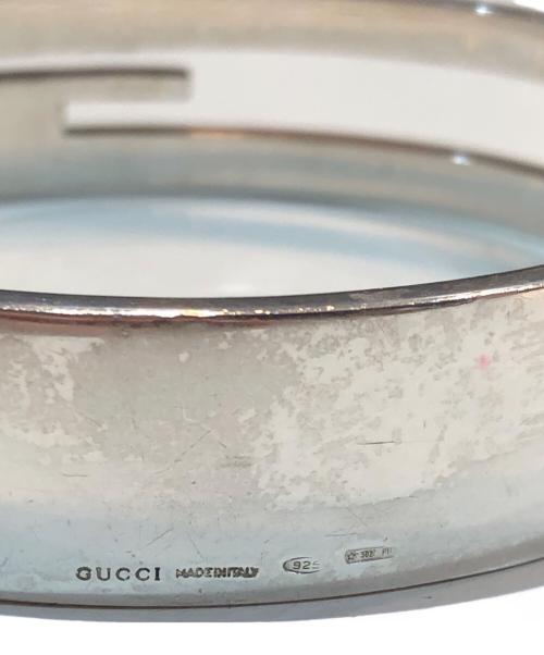 GUCCI（グッチ）GUCCI (グッチ) カットアウト Gロゴ ラージ バングル シルバーの古着・服飾アイテム