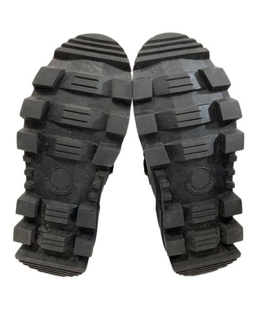 MONCLER（モンクレール）MONCLER (モンクレール) MON WALLABEE / モン・ワラビー　G209A4D70100019A ブラック サイズ:42の古着・服飾アイテム