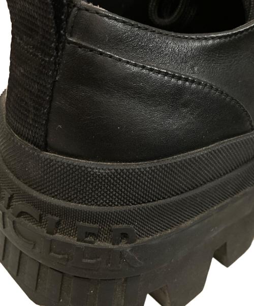 MONCLER（モンクレール）MONCLER (モンクレール) MON WALLABEE / モン・ワラビー　G209A4D70100019A ブラック サイズ:42の古着・服飾アイテム
