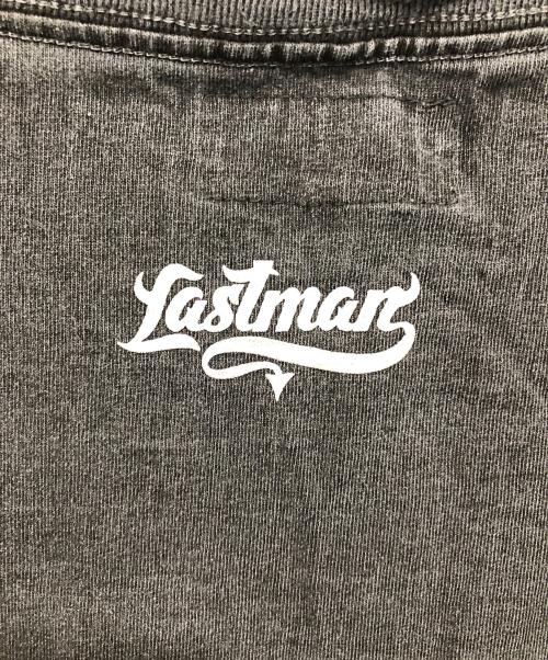 LASTMAN（ラストマン）LASTMAN (ラストマン) ロゴプリントTシャツ　LOGO PRINT TEE　252LM-CT06 グレー サイズ:Lの古着・服飾アイテム