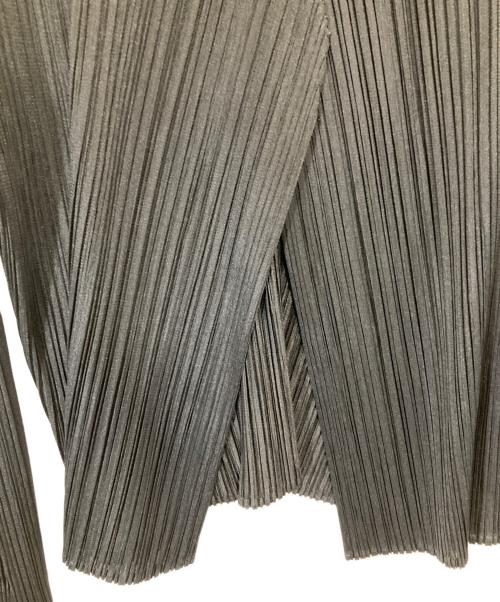 PLEATS PLEASE（プリーツプリーズ）PLEATS PLEASE (プリーツプリーズ) ベーシックスカーディガン BASICKS CARDIGAN　PP05JO106 ブラック サイズ:不明の古着・服飾アイテム
