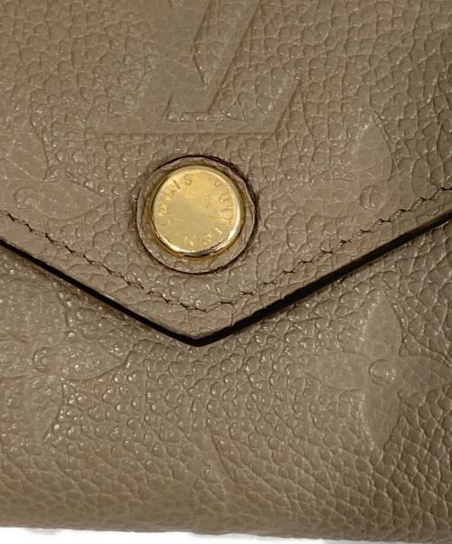 LOUIS VUITTON（ルイ ヴィトン）LOUIS VUITTON (ルイ ヴィトン) ポルトフォイユ・ゾエ モノグラム・アンプラント 3つ折り財布　M69800 ブラウンの古着・服飾アイテム
