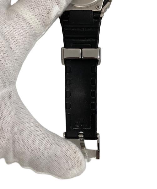 CASIO（カシオ）CASIO (カシオ) デジアナウォッチ　G-SHOCK 20気圧防水 2100 Series　GM-2100YM シルバーの古着・服飾アイテム