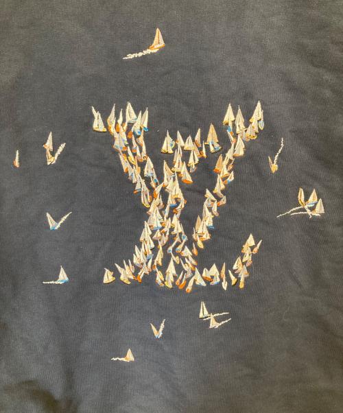 LOUIS VUITTON（ルイ ヴィトン）LOUIS VUITTON (ルイ ヴィトン) エンブロイダリー シグネチャー フーディ　1AHW70 ネイビー サイズ:Lの古着・服飾アイテム