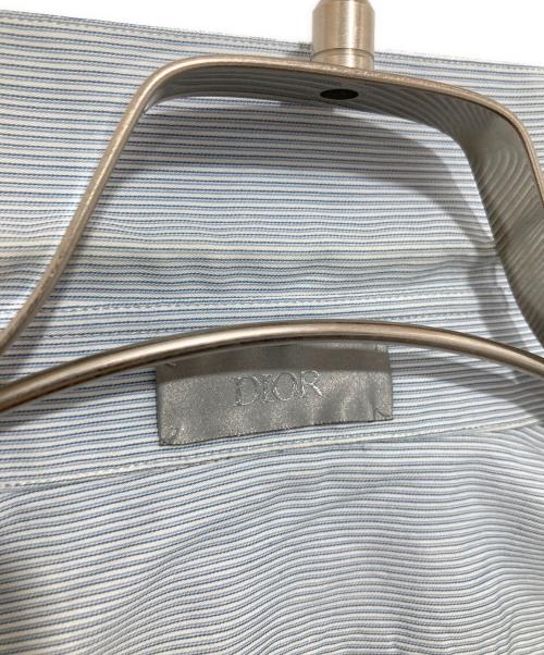 Christian Dior（クリスチャン ディオール）Christian Dior (クリスチャン ディオール) Raymond Pettibon (レイモンド・ペティボン) ストライプシャツ　943C596A4671 ブルー サイズ:37の古着・服飾アイテム