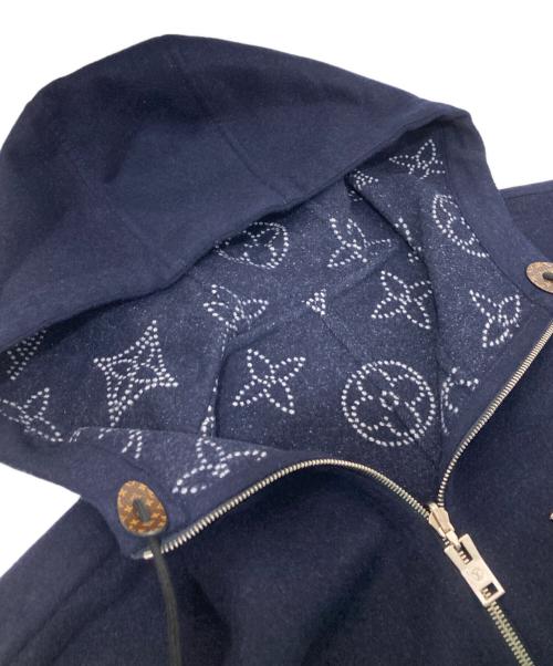 LOUIS VUITTON（ルイ ヴィトン）LOUIS VUITTON (ルイ ヴィトン) マヒナ リバーシブルポンチョ　REVERSEABLE PONCHO FMCO18J54 ネイビー サイズ:TUの古着・服飾アイテム