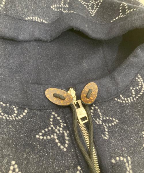 LOUIS VUITTON（ルイ ヴィトン）LOUIS VUITTON (ルイ ヴィトン) マヒナ リバーシブルポンチョ　REVERSEABLE PONCHO FMCO18J54 ネイビー サイズ:TUの古着・服飾アイテム