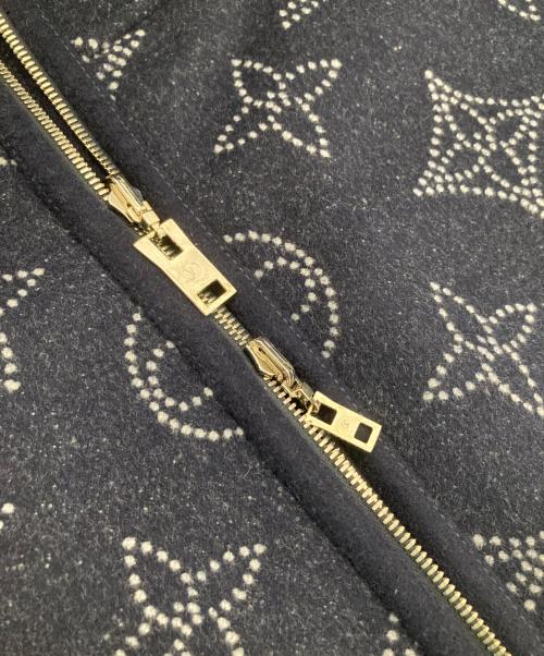 LOUIS VUITTON（ルイ ヴィトン）LOUIS VUITTON (ルイ ヴィトン) マヒナ リバーシブルポンチョ　REVERSEABLE PONCHO FMCO18J54 ネイビー サイズ:TUの古着・服飾アイテム
