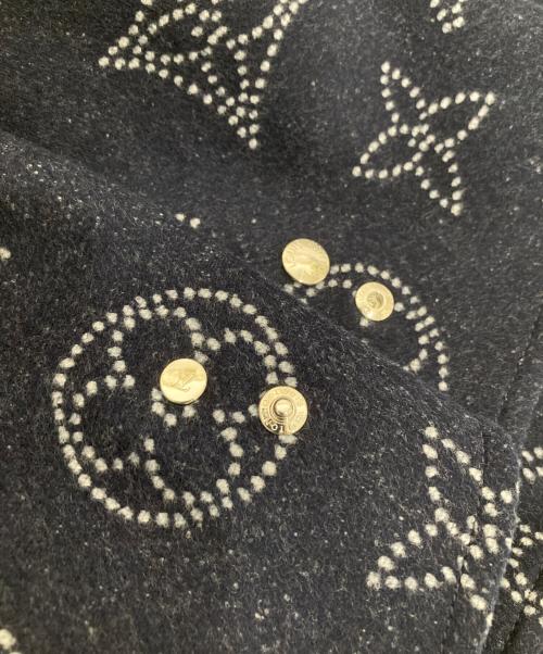 LOUIS VUITTON（ルイ ヴィトン）LOUIS VUITTON (ルイ ヴィトン) マヒナ リバーシブルポンチョ　REVERSEABLE PONCHO FMCO18J54 ネイビー サイズ:TUの古着・服飾アイテム