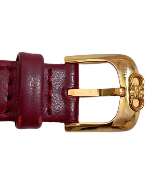 Salvatore Ferragamo（サルヴァトーレ フェラガモ）Salvatore Ferragamo (サルヴァトーレ フェラガモ) ガンチーニ リストウォッチ　SFMB00321 ホワイトの古着・服飾アイテム