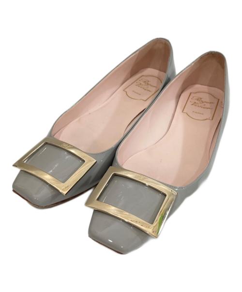 Roger Vivier（ロジェ ヴィヴィエ）Roger Vivier (ロジェ ヴィヴィエ) トランペット パテントレザー バレリーナ グレー サイズ:37の古着・服飾アイテム