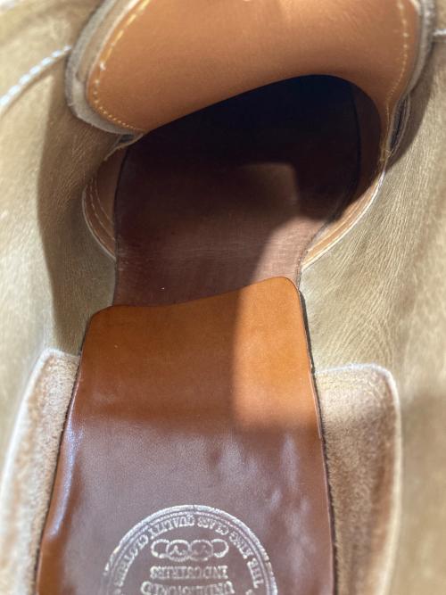 PHIGVEL（フィグベル）PHIGVEL (フィグベル) スエード チャッカーブーツ ベージュ サイズ:-の古着・服飾アイテム