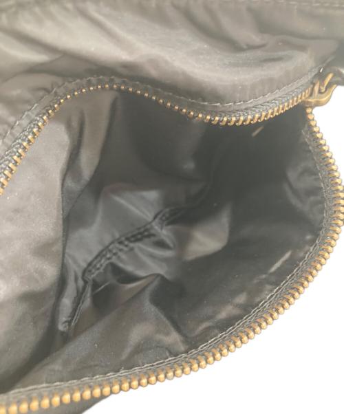 MIU MIU（ミュウミュウ）MIU MIU (ミュウミュウ) ロゴ型押し レザー ミニハンドバッグ　127044V ブラックの古着・服飾アイテム