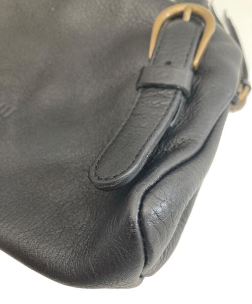 MIU MIU（ミュウミュウ）MIU MIU (ミュウミュウ) ロゴ型押し レザー ミニハンドバッグ　127044V ブラックの古着・服飾アイテム