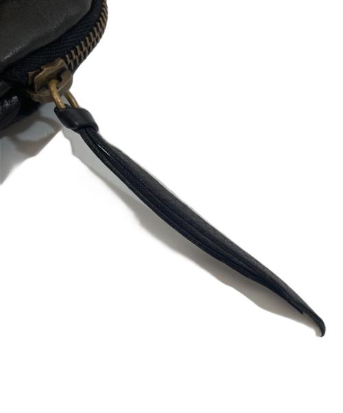 MIU MIU（ミュウミュウ）MIU MIU (ミュウミュウ) ロゴ型押し レザー ミニハンドバッグ　127044V ブラックの古着・服飾アイテム