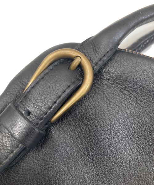 MIU MIU（ミュウミュウ）MIU MIU (ミュウミュウ) ロゴ型押し レザー ミニハンドバッグ　127044V ブラックの古着・服飾アイテム