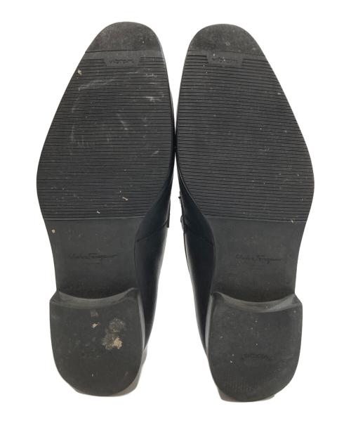 Salvatore Ferragamo（サルヴァトーレ フェラガモ）Salvatore Ferragamo (サルヴァトーレ フェラガモ) ガンチーニモカシンローファー ブラック サイズ:７1/2 EEの古着・服飾アイテム