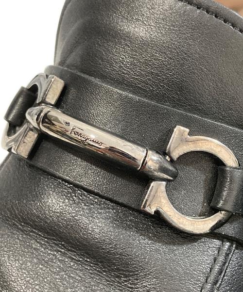 Salvatore Ferragamo（サルヴァトーレ フェラガモ）Salvatore Ferragamo (サルヴァトーレ フェラガモ) ガンチーニモカシンローファー ブラック サイズ:７1/2 EEの古着・服飾アイテム