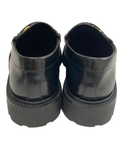 CELINE（セリーヌ）CELINE (セリーヌ) トリオンフチェーン マーガレット ローファー　レザーシューズ ブラック サイズ:39の古着・服飾アイテム