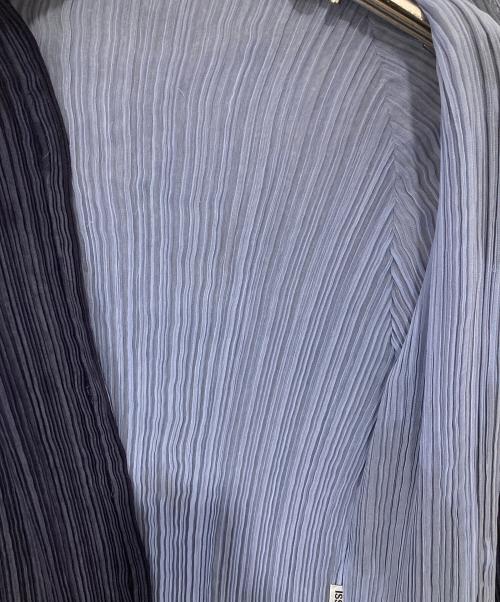 ISSEY MIYAKE（イッセイミヤケ）ISSEY MIYAKE (イッセイミヤケ) プリーツリバーシブルカーディガン パープル×グレー サイズ:不明の古着・服飾アイテム