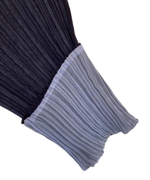 ISSEY MIYAKE（イッセイミヤケ）ISSEY MIYAKE (イッセイミヤケ) プリーツリバーシブルカーディガン パープル×グレー サイズ:不明の古着・服飾アイテム