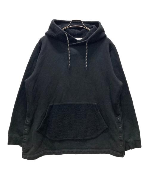WHITE MOUNTAINEERING（ホワイトマウンテ二アニング）WHITE MOUNTAINEERING (ホワイトマウンテ二アニング) SIDE SNAP BUTTON HOODIE ブラック サイズ:3の古着・服飾アイテム