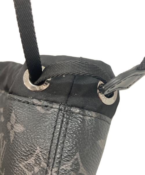 LOUIS VUITTON（ルイ ヴィトン）LOUIS VUITTON (ルイ ヴィトン) モノグラム・エクリプス カバ ライト M44228の古着・服飾アイテム