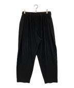 HOMME PLISSE ISSEY MIYAKEオム プリッセ イッセイ ミヤケ）の古着「プリーツテーパードパンツ」｜ブラック