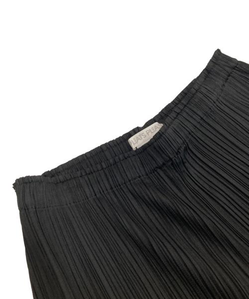 PLEATS PLEASE（プリーツプリーズ）PLEATS PLEASE (プリーツプリーズ) プリーツパンツ　PLEATS PANTS BM50H812LL ブラック サイズ:2の古着・服飾アイテム
