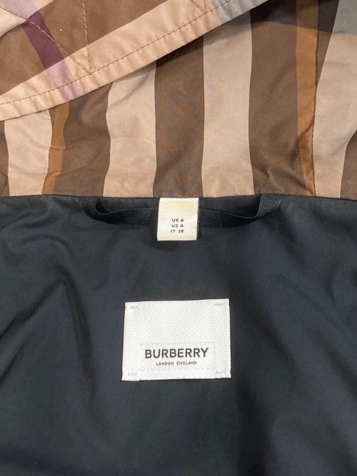 BURBERRY（バーバリー）BURBERRY (バーバリー) チェック フルジップ フーディッドジャケット ブラウン サイズ:36の古着・服飾アイテム