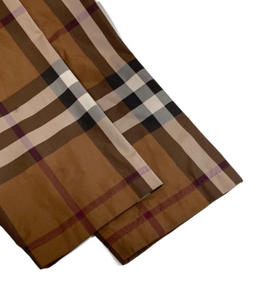 BURBERRY（バーバリー）BURBERRY (バーバリー) チェック フルジップ フーディッドジャケット ブラウン サイズ:36の古着・服飾アイテム