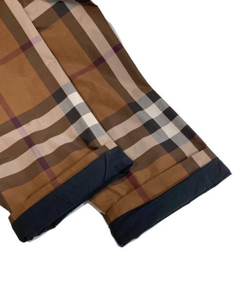 BURBERRY（バーバリー）BURBERRY (バーバリー) チェック フルジップ フーディッドジャケット ブラウン サイズ:36の古着・服飾アイテム