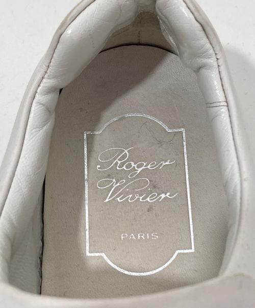 Roger Vivier（ロジェ ヴィヴィエ）Roger Vivier (ロジェ ヴィヴィエ) スニ‐キーヴィヴ ストラスバックルスニーカー ホワイト サイズ:36の古着・服飾アイテム