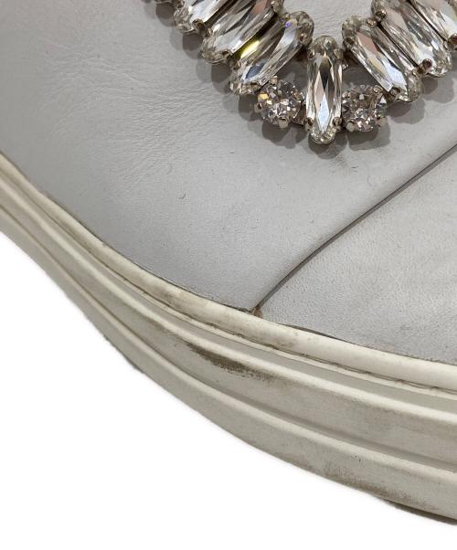Roger Vivier（ロジェ ヴィヴィエ）Roger Vivier (ロジェ ヴィヴィエ) スニ‐キーヴィヴ ストラスバックルスニーカー ホワイト サイズ:36の古着・服飾アイテム