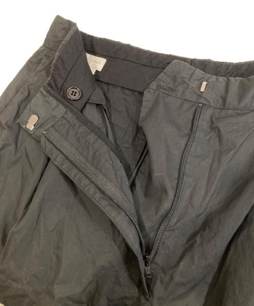 DRIES VAN NOTEN（ドリスヴァンノッテン）DRIES VAN NOTEN (ドリスヴァンノッテン) 1タックジョガースラックス　71-04-91-04001 ブラック サイズ:36の古着・服飾アイテム