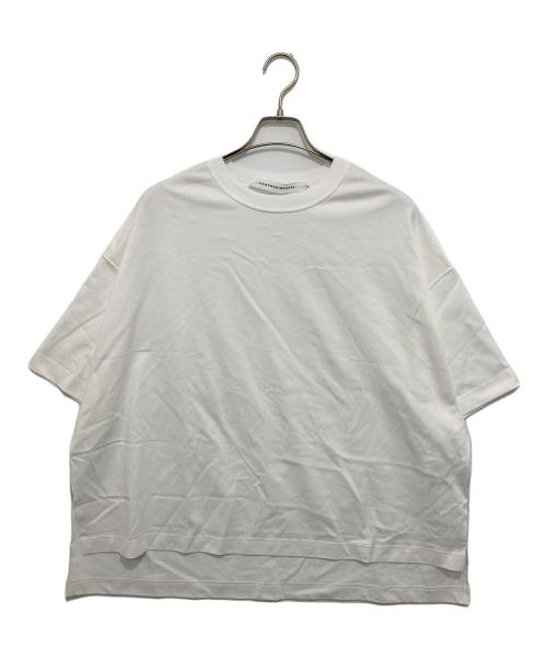 COGTHEBIGSMOKE（コグザビッグスモーク）COGTHEBIGSMOKE (コグザビッグスモーク) DELTA T-SHIRT ホワイト サイズ:-の古着・服飾アイテム