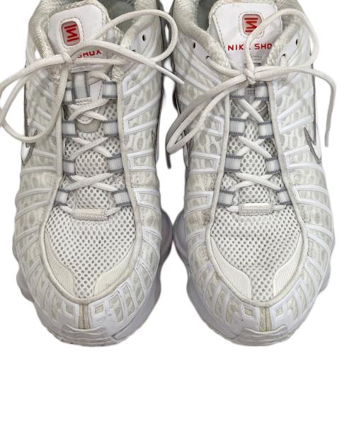 NIKE（ナイキ）NIKE (ナイキ) W SHOX TL AR3566-100 ナイキ ショックス TL ウィメンズシューズ ホワイト サイズ:25の古着・服飾アイテム
