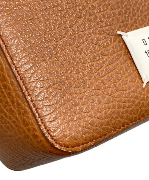 Maison Margiela（メゾンマルジェラ）Maison Margiela (メゾンマルジェラ) ミディアム カメラバッグ SB1WG0010 P4348 ブラウンの古着・服飾アイテム
