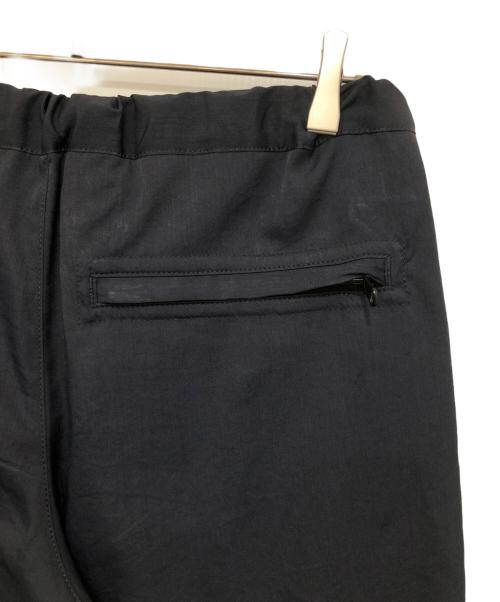 ISSEY MIYAKE MEN（イッセイミヤケメン）ISSEY MIYAKE MEN (イッセイミヤケメン) パッカブルベルテッドパンツ ネイビー サイズ:2の古着・服飾アイテム