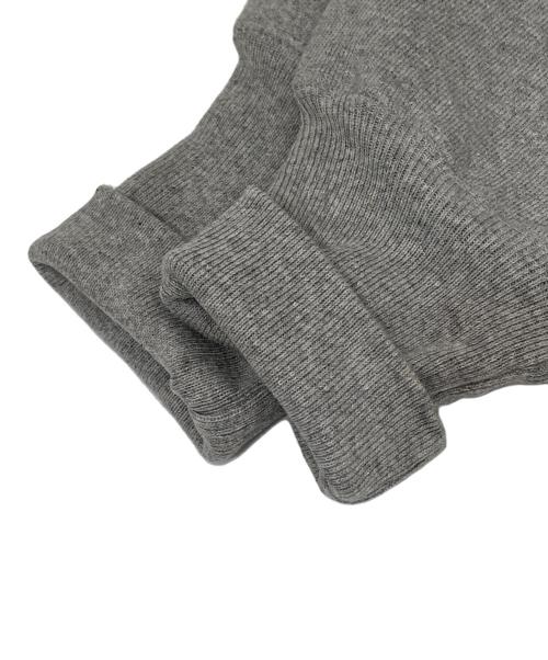 Champion（チャンピオン）Champion (チャンピオン) 90's リバースウィーブスウェット　刺繍タグ USA製 グレー サイズ:Lの古着・服飾アイテム