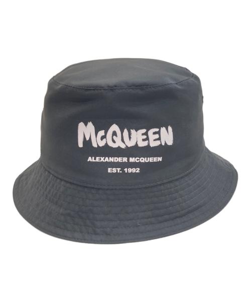 ALEXANDER McQUEEN（アレキサンダーマックイーン）ALEXANDER McQUEEN (アレキサンダーマックイーン) グラフィティ ロゴ バケット ハット ブラック サイズ:Mの古着・服飾アイテム