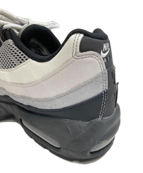 NIKE（ナイキ）NIKE (ナイキ) W AIR MAX 95 LX LT SMOKE GREY/BLACK　エアマックス スモーク グレーブラック　DV5581-001 ホワイト×ブラック サイズ:27の古着・服飾アイテム