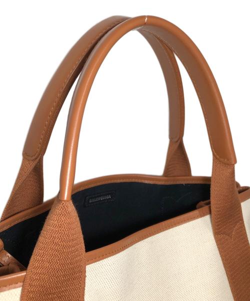 BALENCIAGA（バレンシアガ）BALENCIAGA (バレンシアガ) ネイビーカバスS ベージュの古着・服飾アイテム