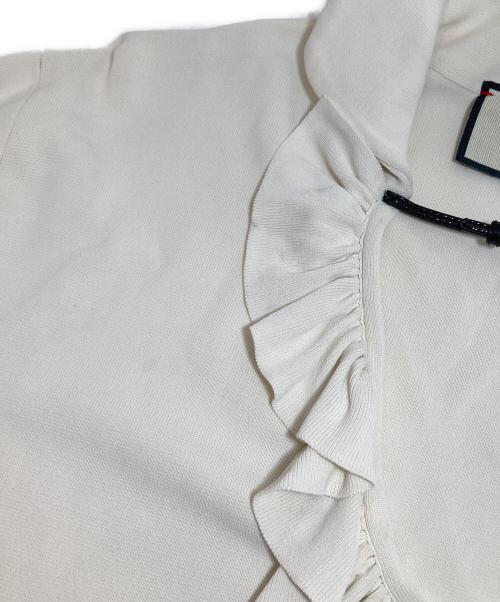 GUCCI（グッチ）GUCCI (グッチ) ラッフルカラーブラウス アイボリー サイズ:Mの古着・服飾アイテム