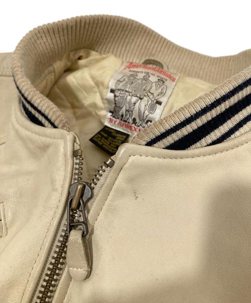 AVIREX（アヴィレックス）AVIREX (アヴィレックス) Leather Varsity Jacket　American Classics　レザーバーシティージャケット ベージュ サイズ:Sの古着・服飾アイテム